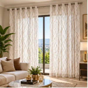 Cortina Traslúcida 54"x84" 2 hojas — BLANCO CON ROMBOS CAFÉ Y DORADO